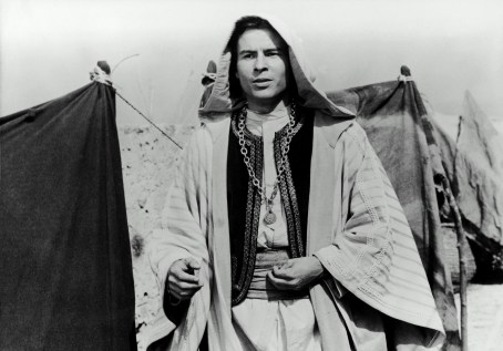 Horst-buchholz-como-cervantes