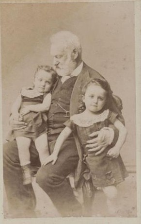 Victor Hugo y sus nietos